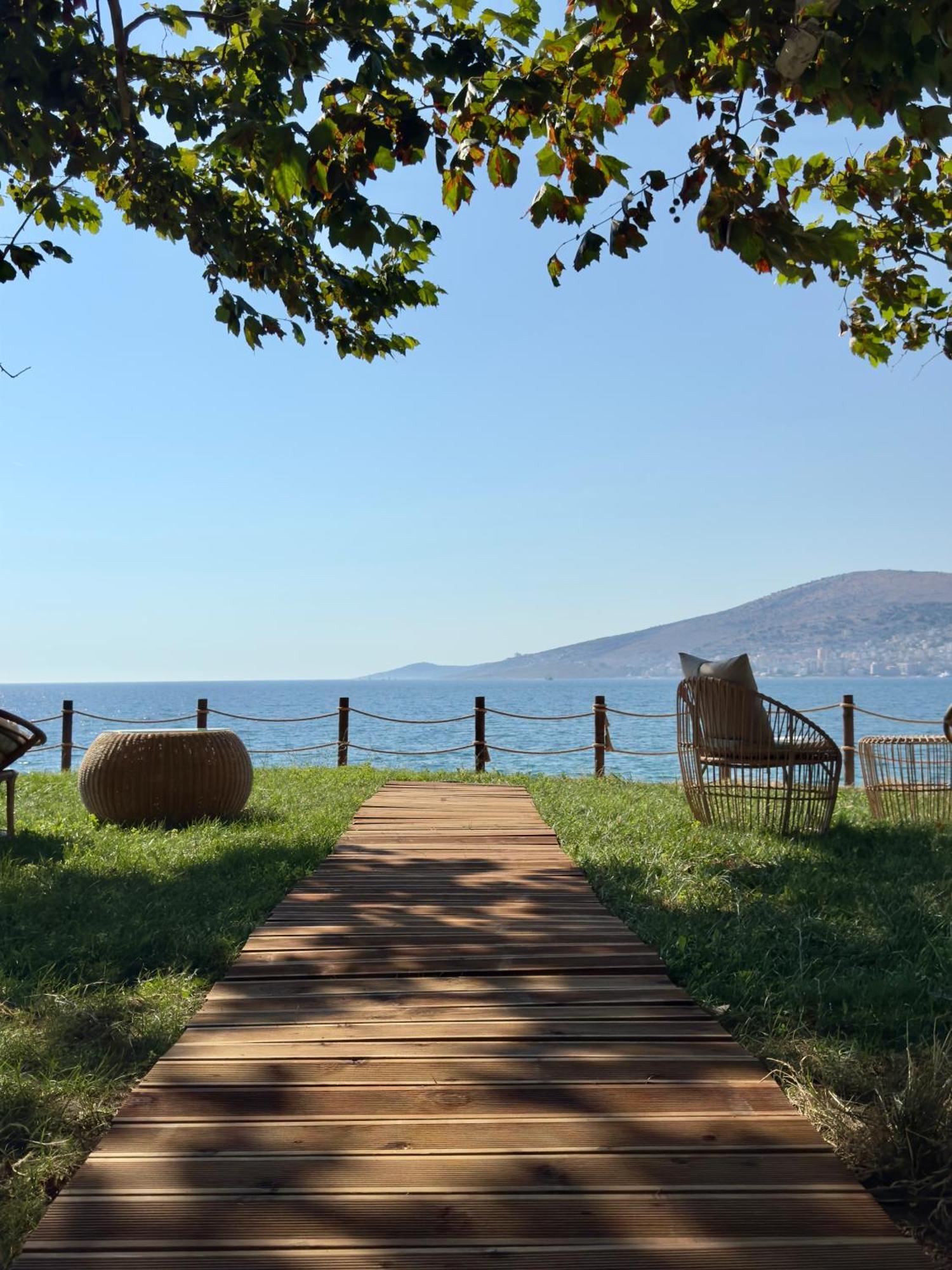 Orb Inn Sarandë Buitenkant foto