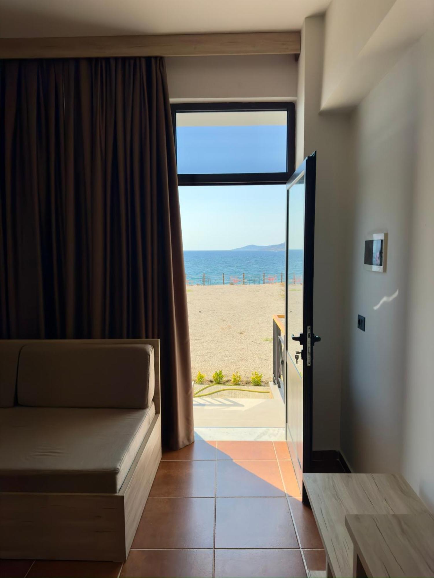 Orb Inn Sarandë Buitenkant foto
