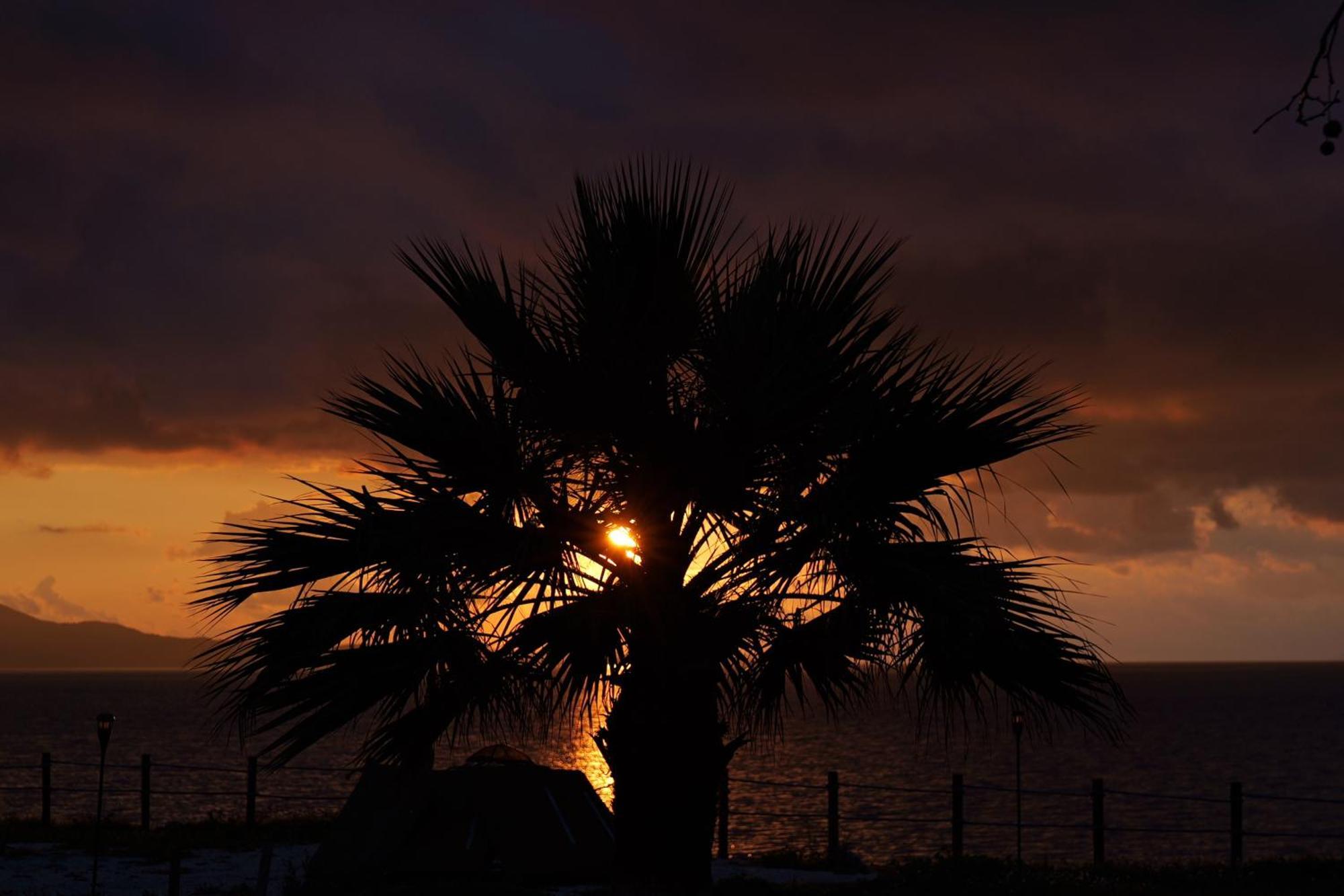 Orb Inn Sarandë Buitenkant foto